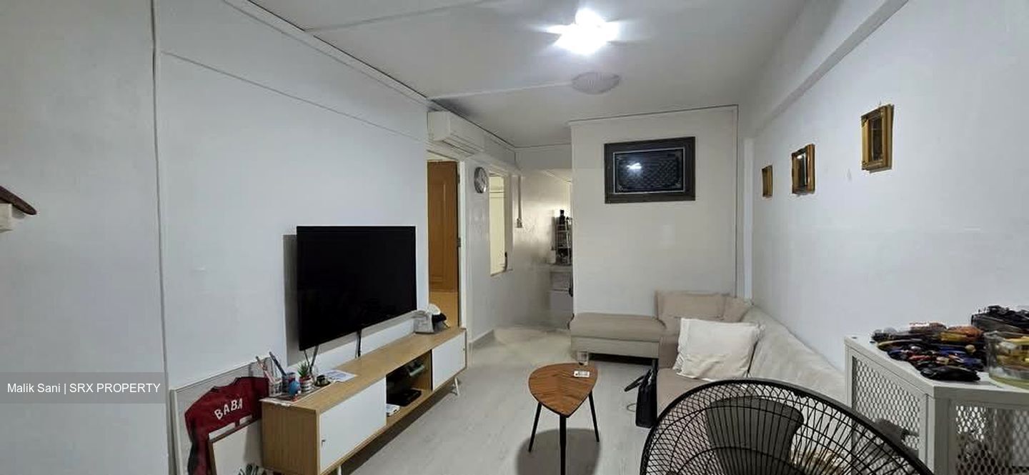 Blk 244 Jurong East Street 24 (Jurong East), HDB 3 Rooms #583427711